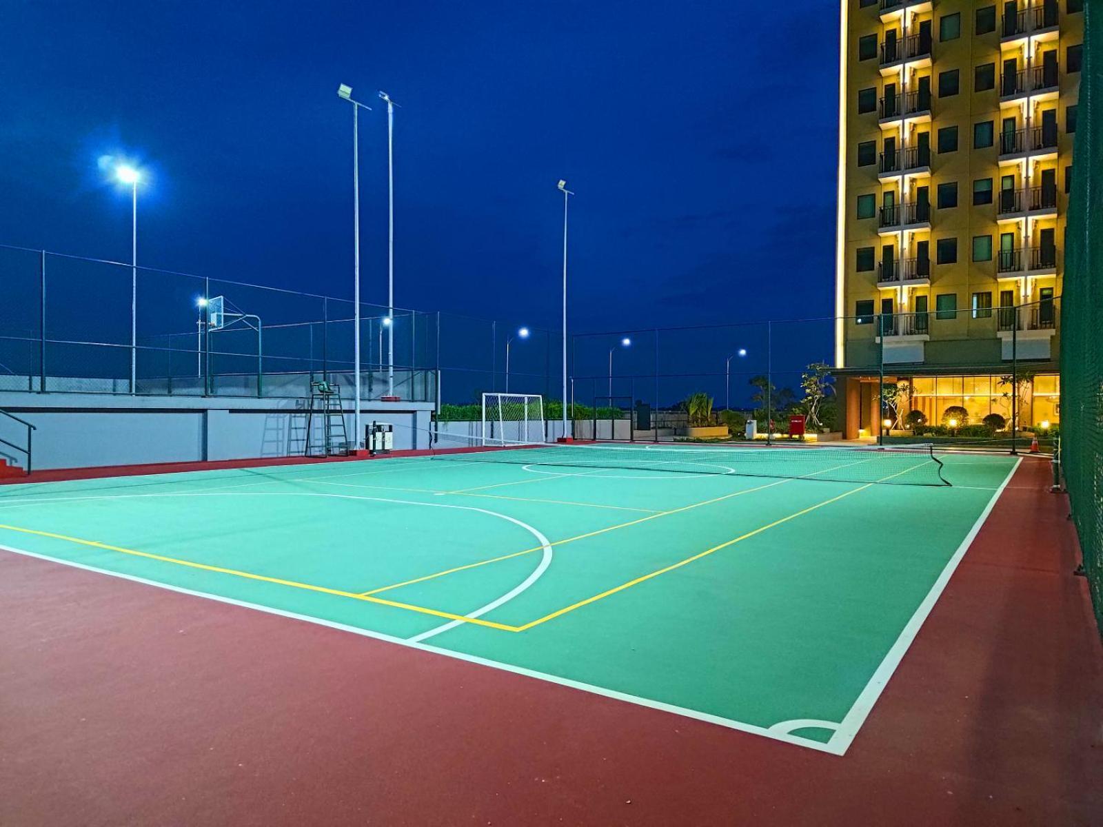 Hotel Osaka Pik2 Tangerang Exterior foto
